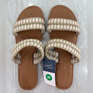 Universal Thread Women's Cream and Tan Sandals